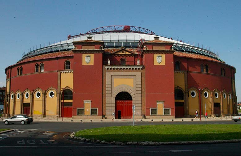 Plaza de toros de Leon